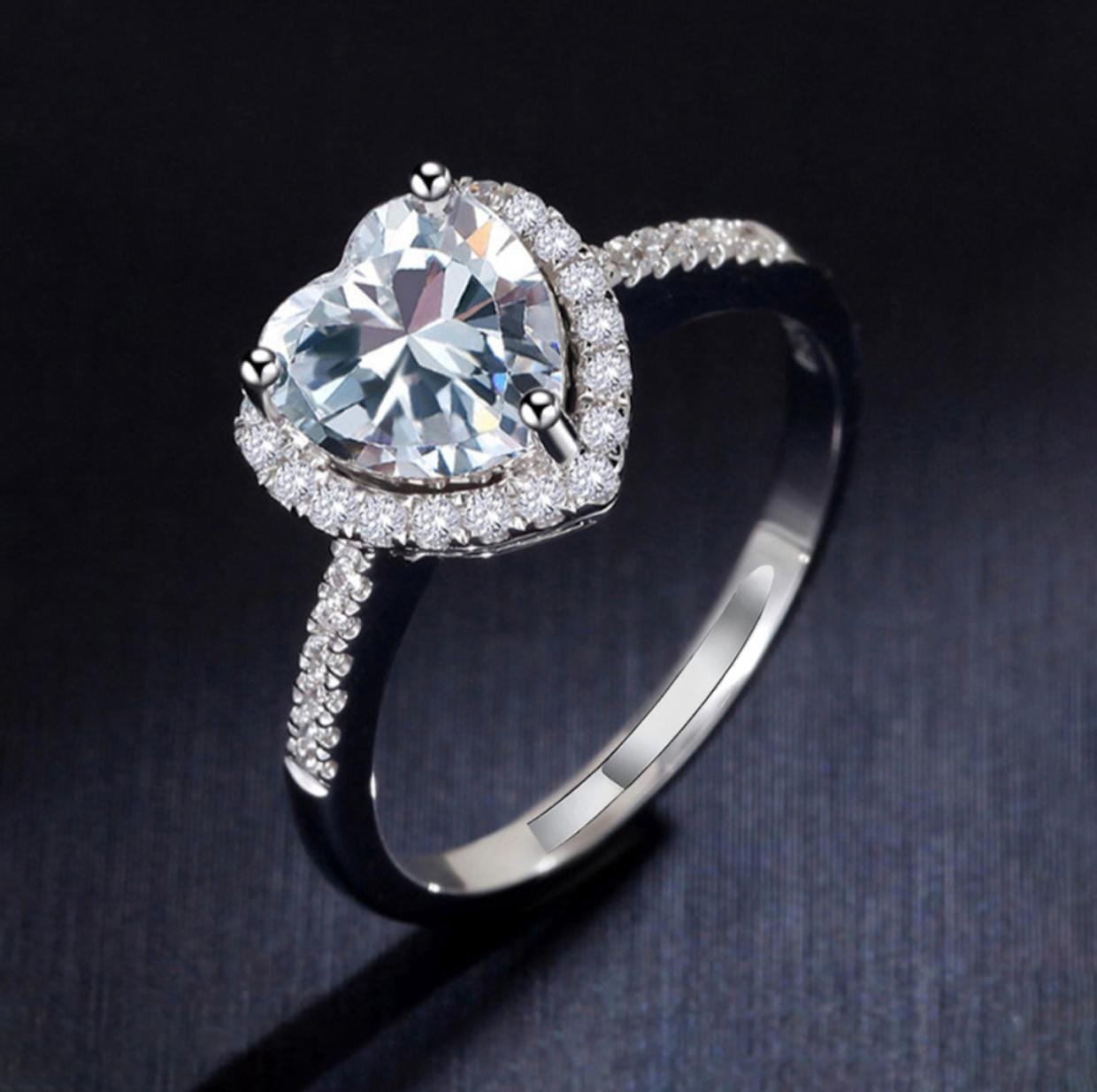 The eternal Heart Ring