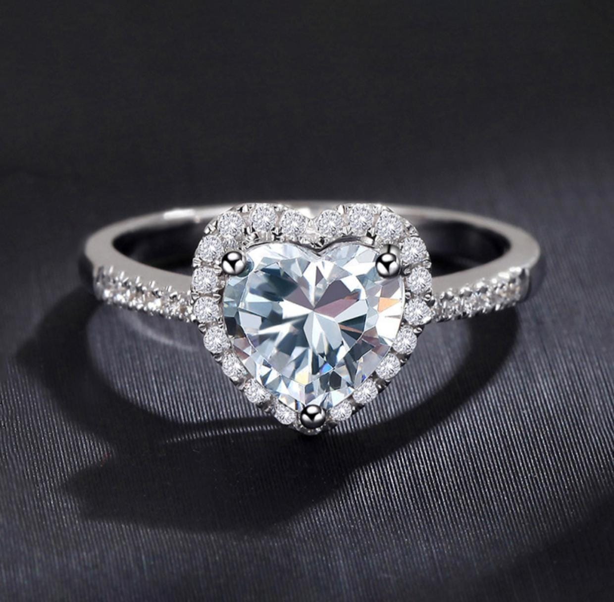 The eternal Heart Ring