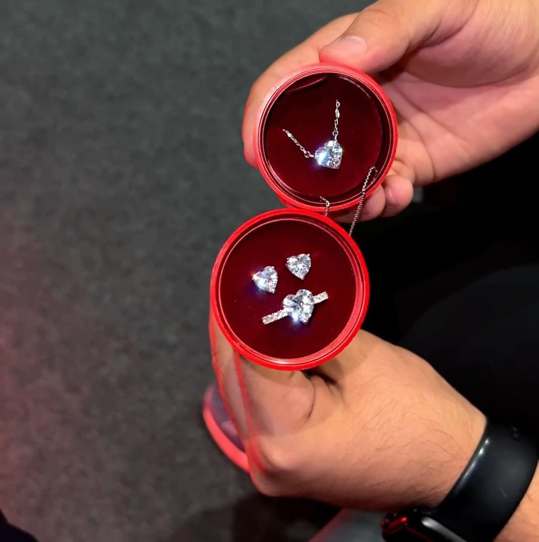 Metal rose Jewelry set