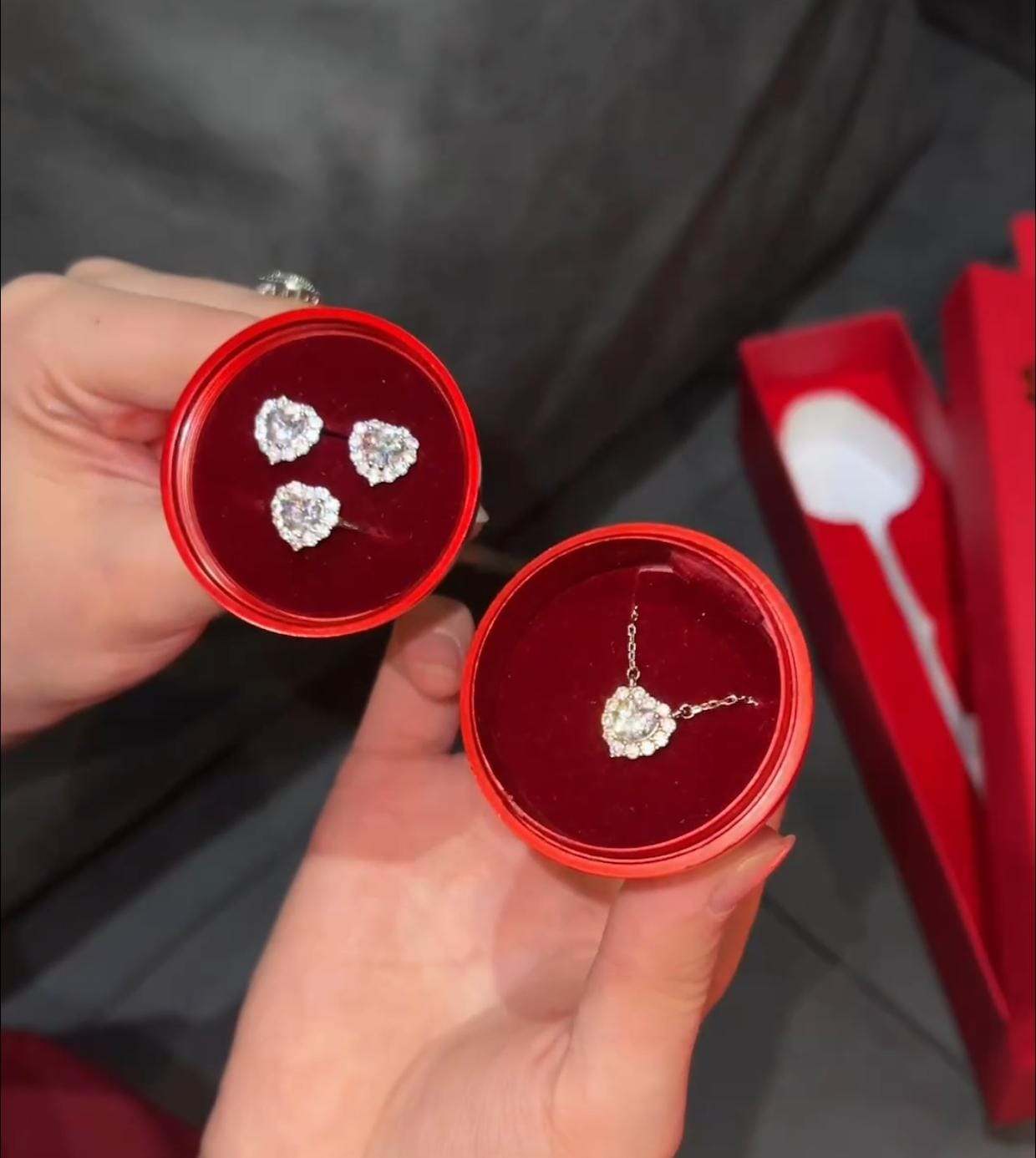 Metal rose Jewelry set